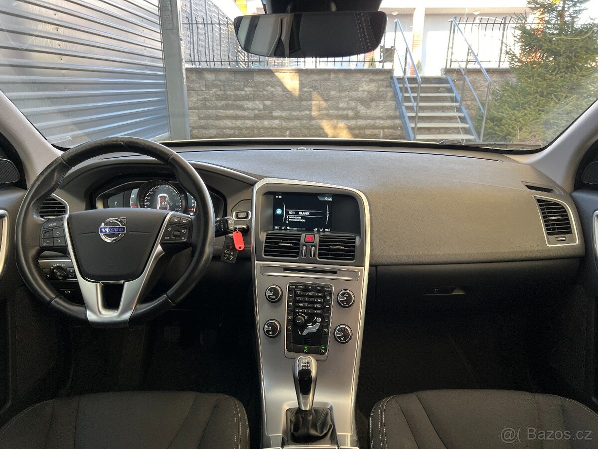 Volvo XC60 110 kW, 2.0 D3, BIXENON, NAVI - 8