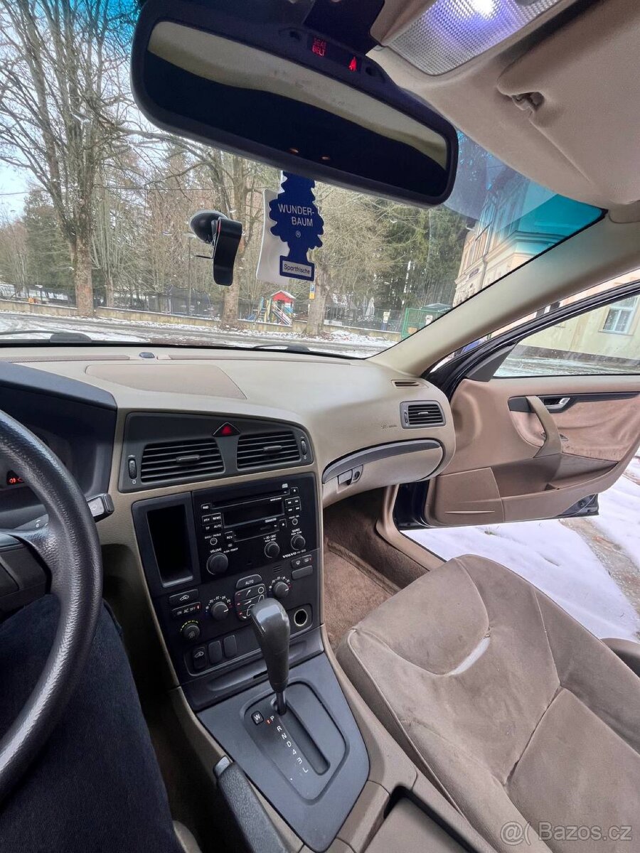 Prodám Volvo S60 2.4 Benzin - 8