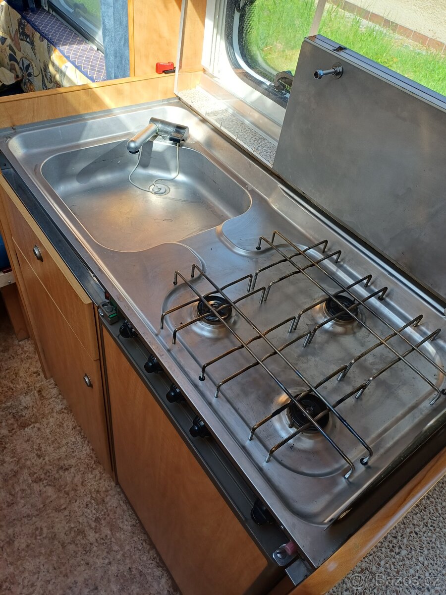 KARAVAN BURSTNER VENTANA TOP - 8