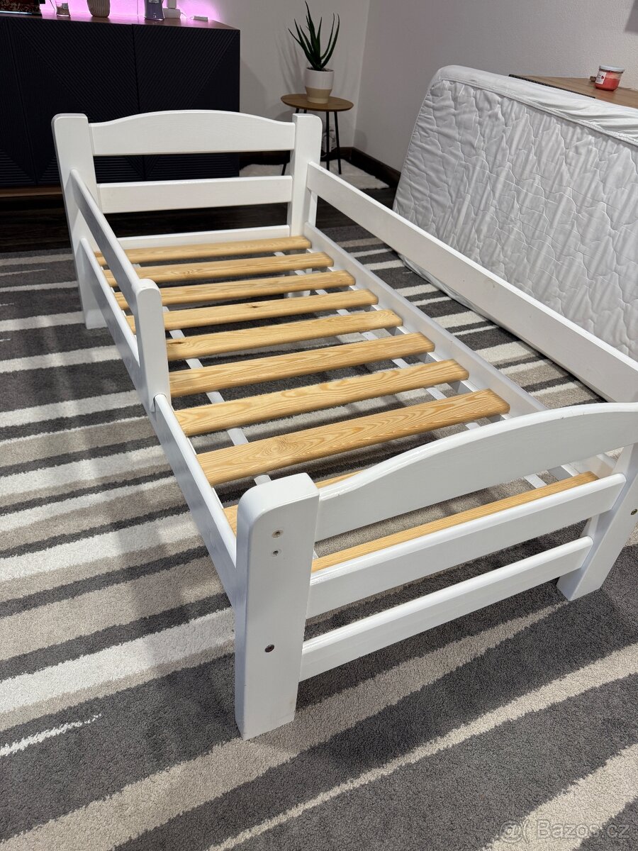 Dětská postel se zábranou bílá - 8