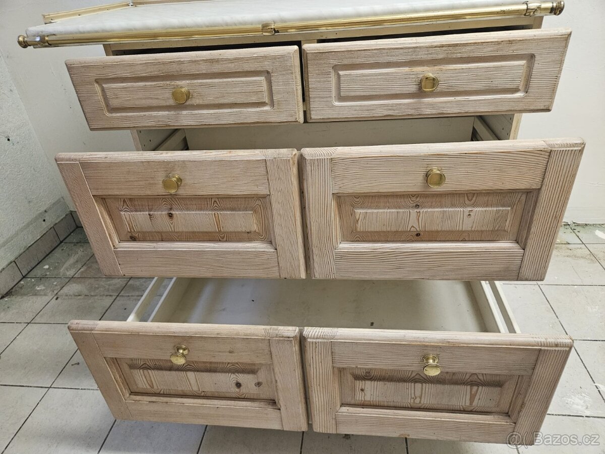 Masivní kuchyňská linka z Německa se spotřebiči - 8