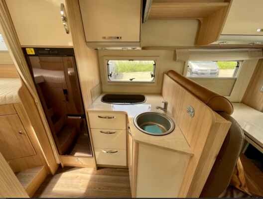 Pronájem obytného vozu burstner pro 5 osob - 8