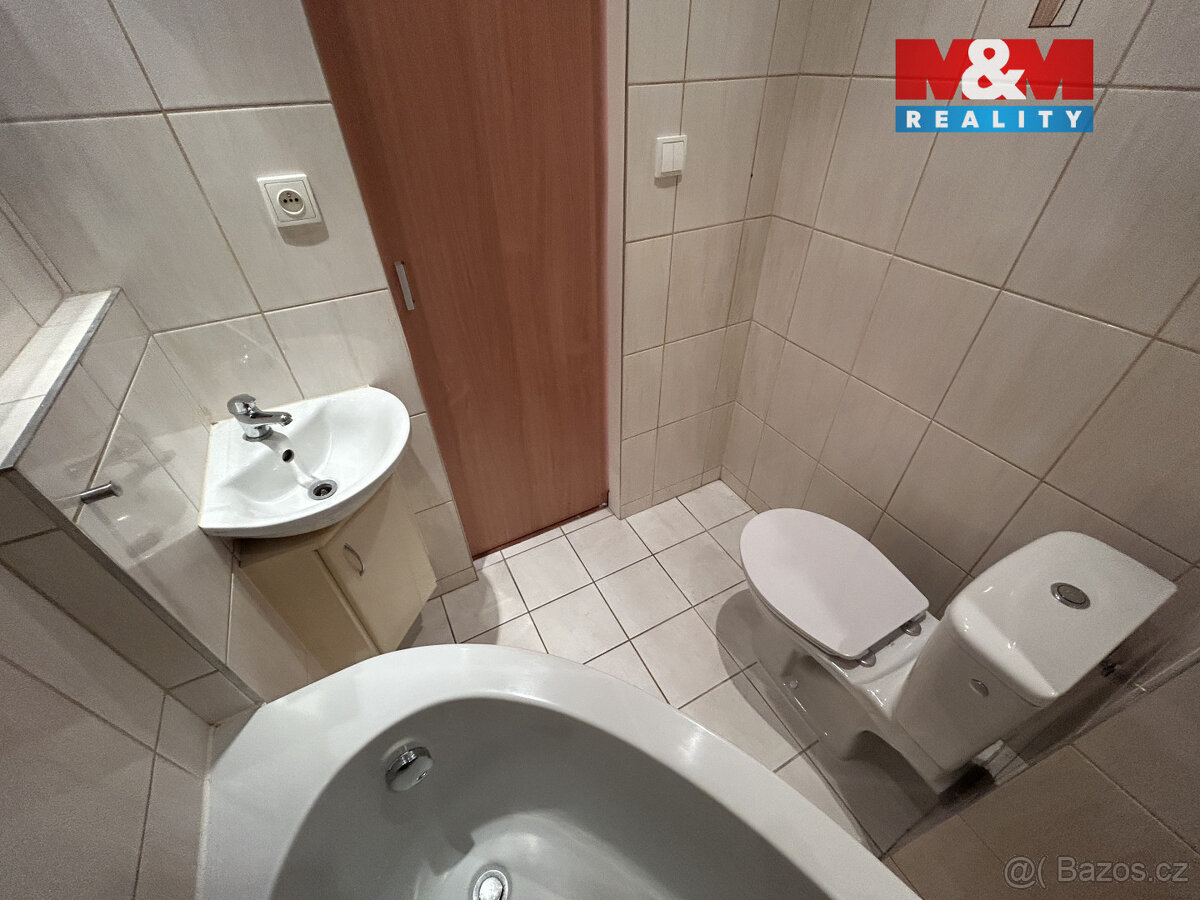 Pronájem bytu 1+1 v Ústí nad Labem, ul. Tolstého - 8