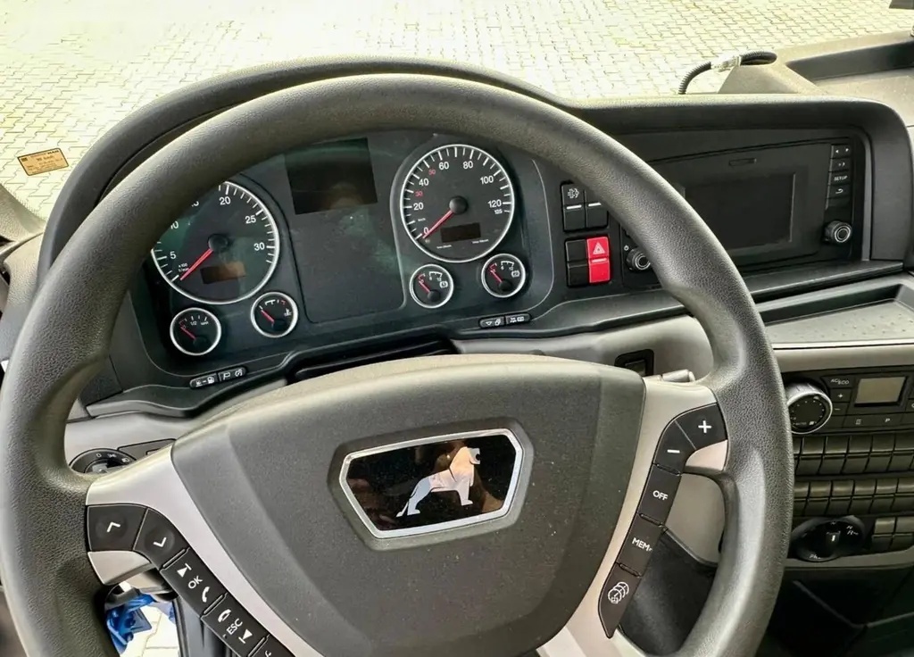 MAN TGX, 18.360 shrnovačka EURO 6 - 8