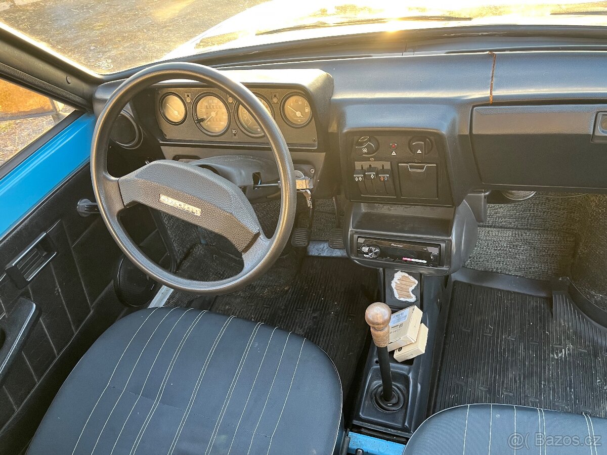 Skoda 105 L model M 1986 - 8