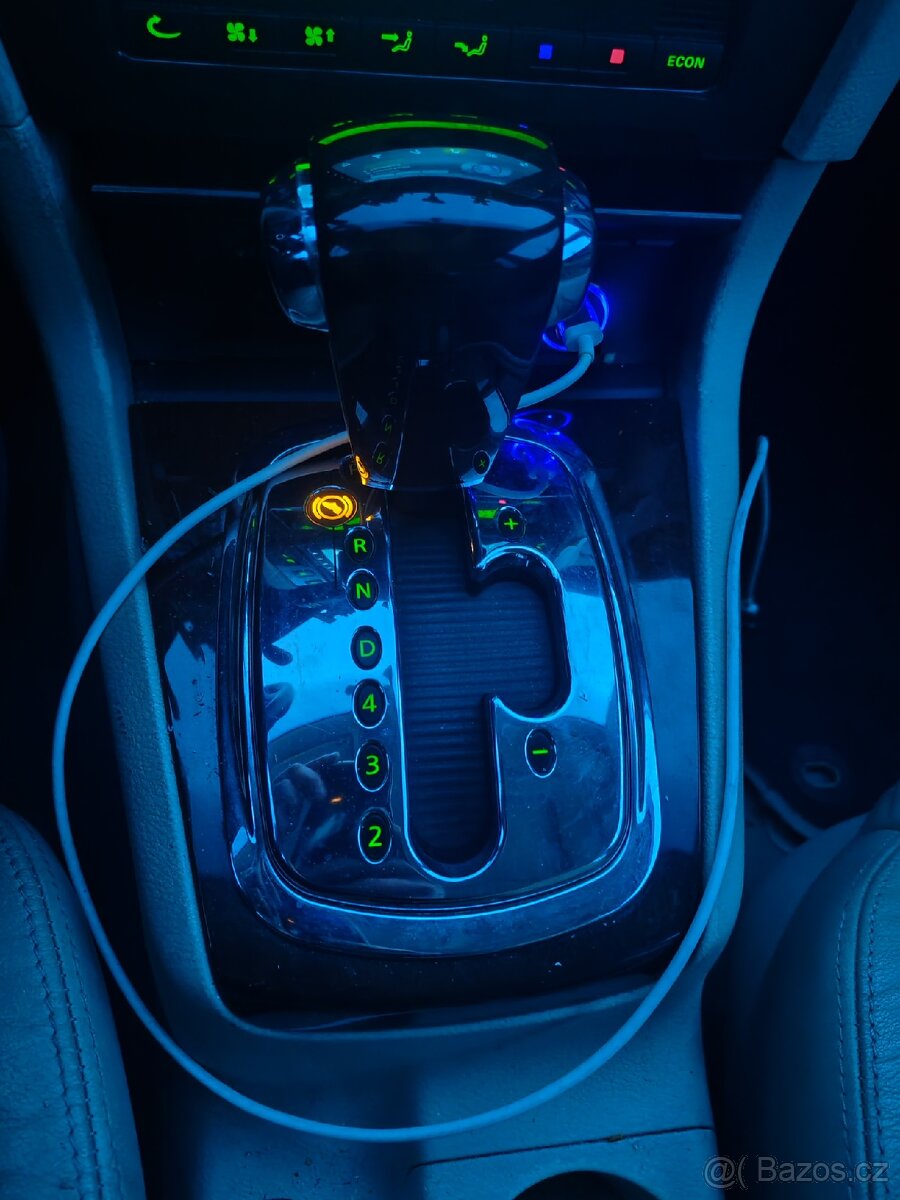 Superb 2,8 2006 lpg - 8