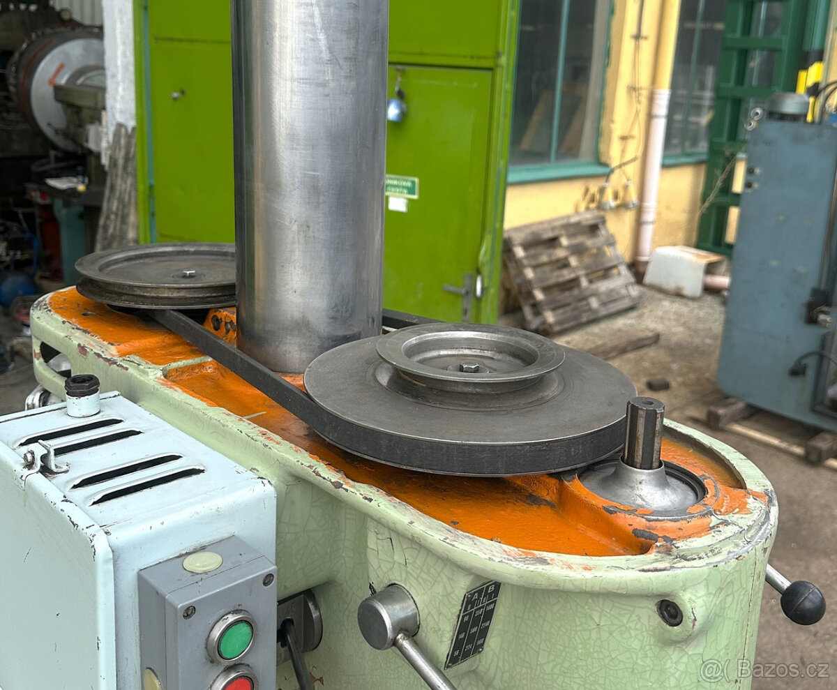 Vrtačka sloupová VS 32 - 8