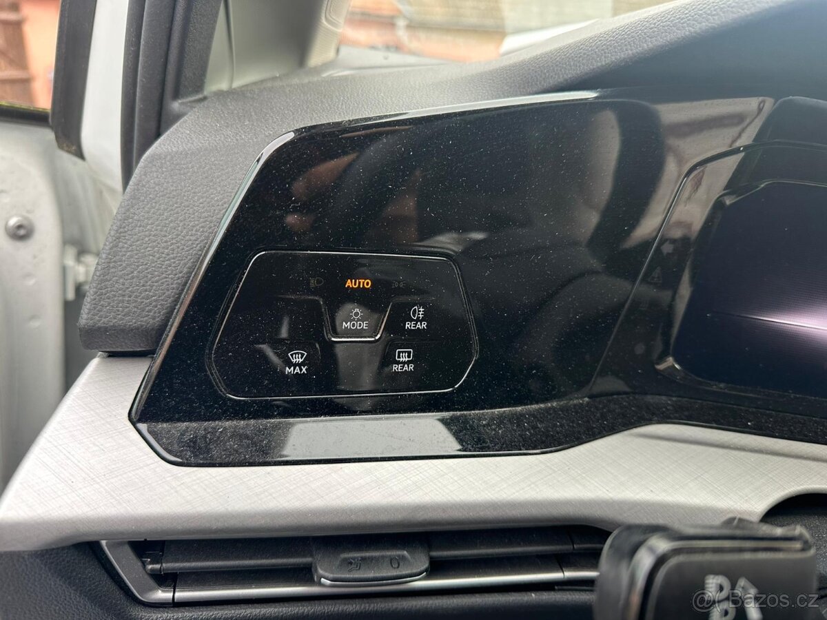 VW Golf 8 kombi 2.0TDI 85KW DTRD UWU LC9A r.v. 2022 - 8