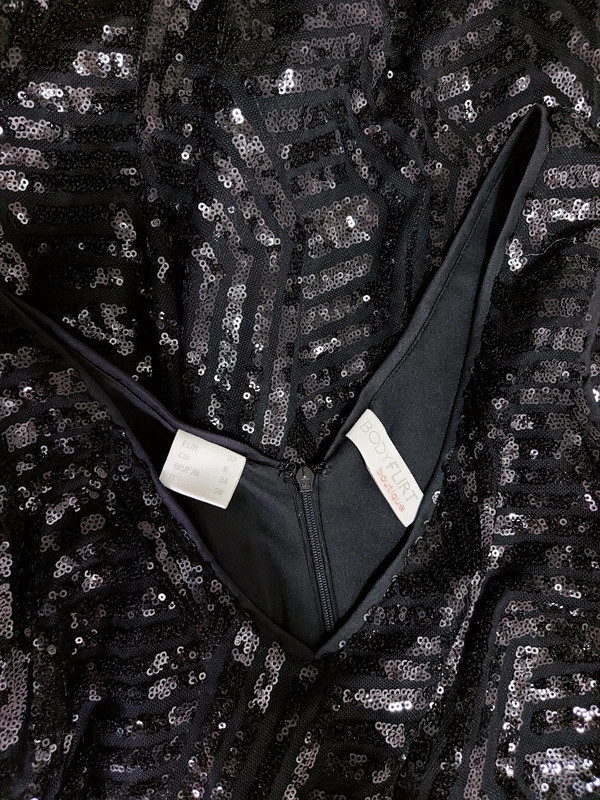 Nove cerne flitrove dlouhe saty Bodyflirt - 8