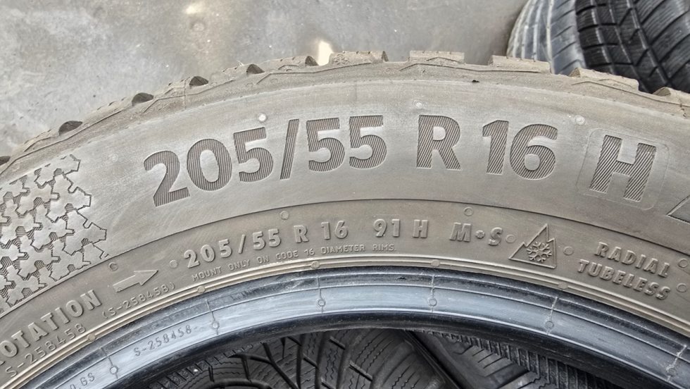 Zimní pneu 205/55/16 Continental - 8