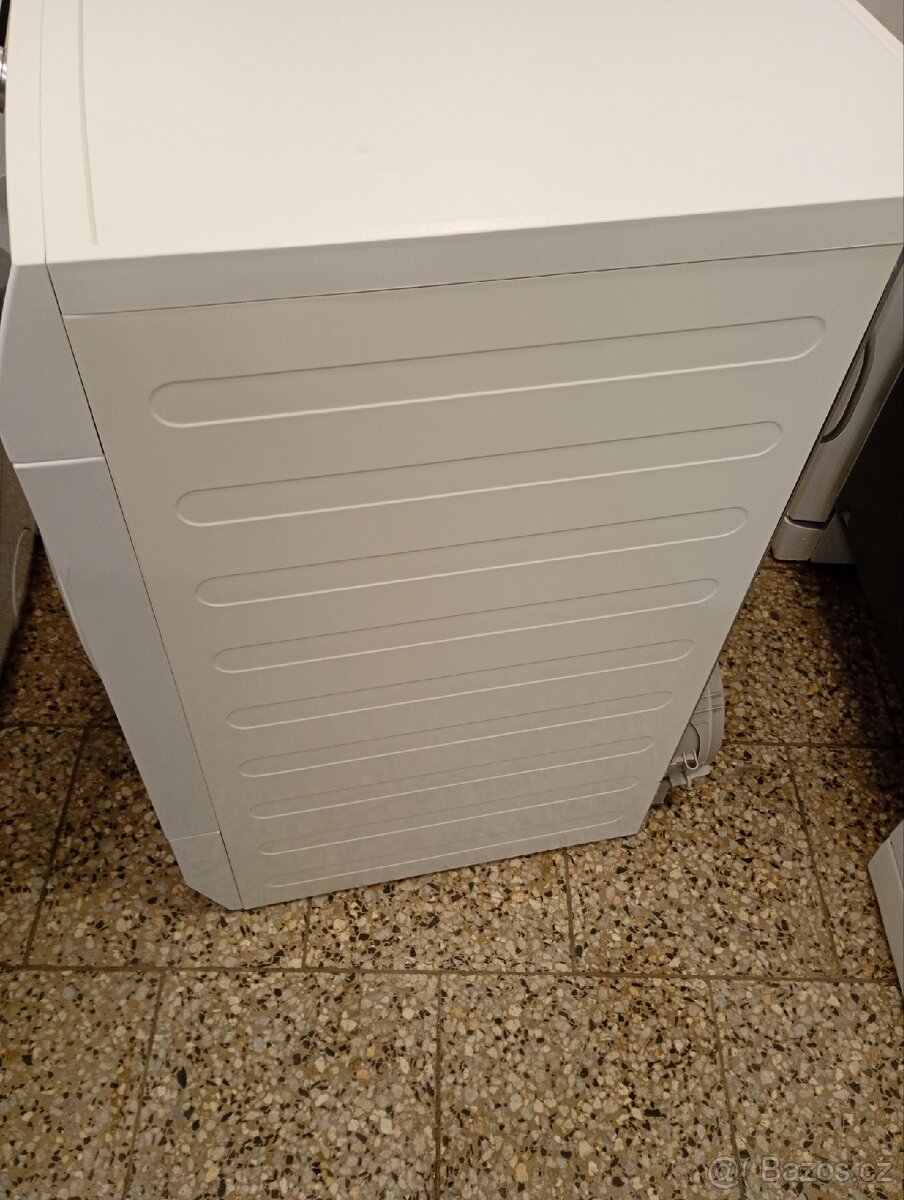 Sušička prádla s tepelným čerpadlem AEG - 8