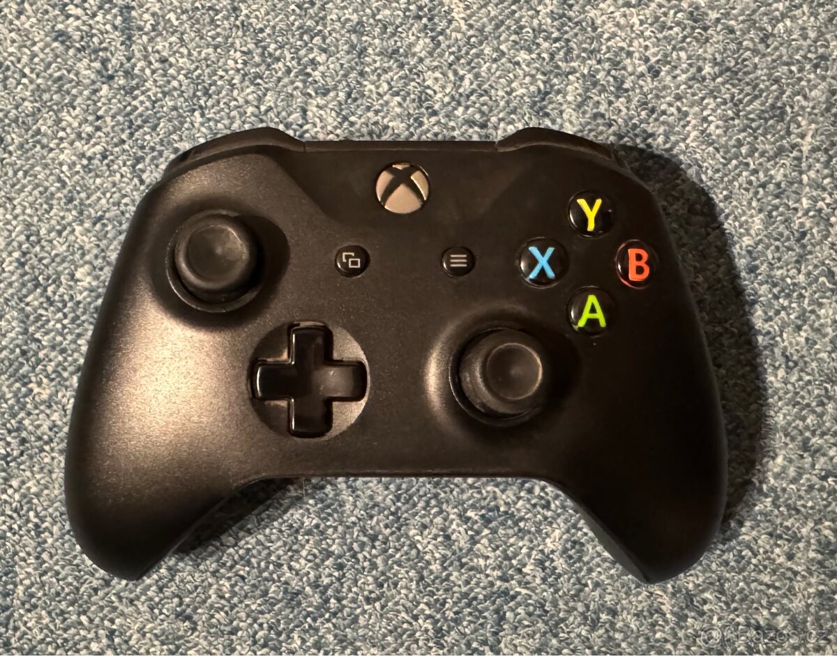 Prodám xbox one X 1tb limit edice scorpio + controller - 8