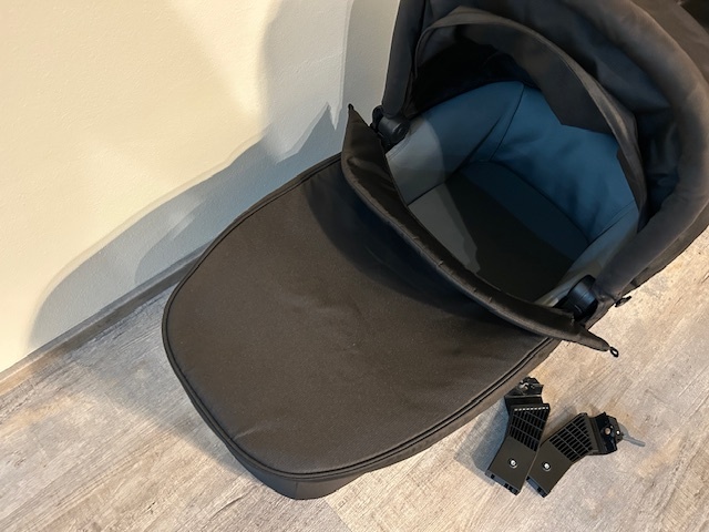 Prodám kočárek Thule Urban Glide 2 s korbičkou. - 8