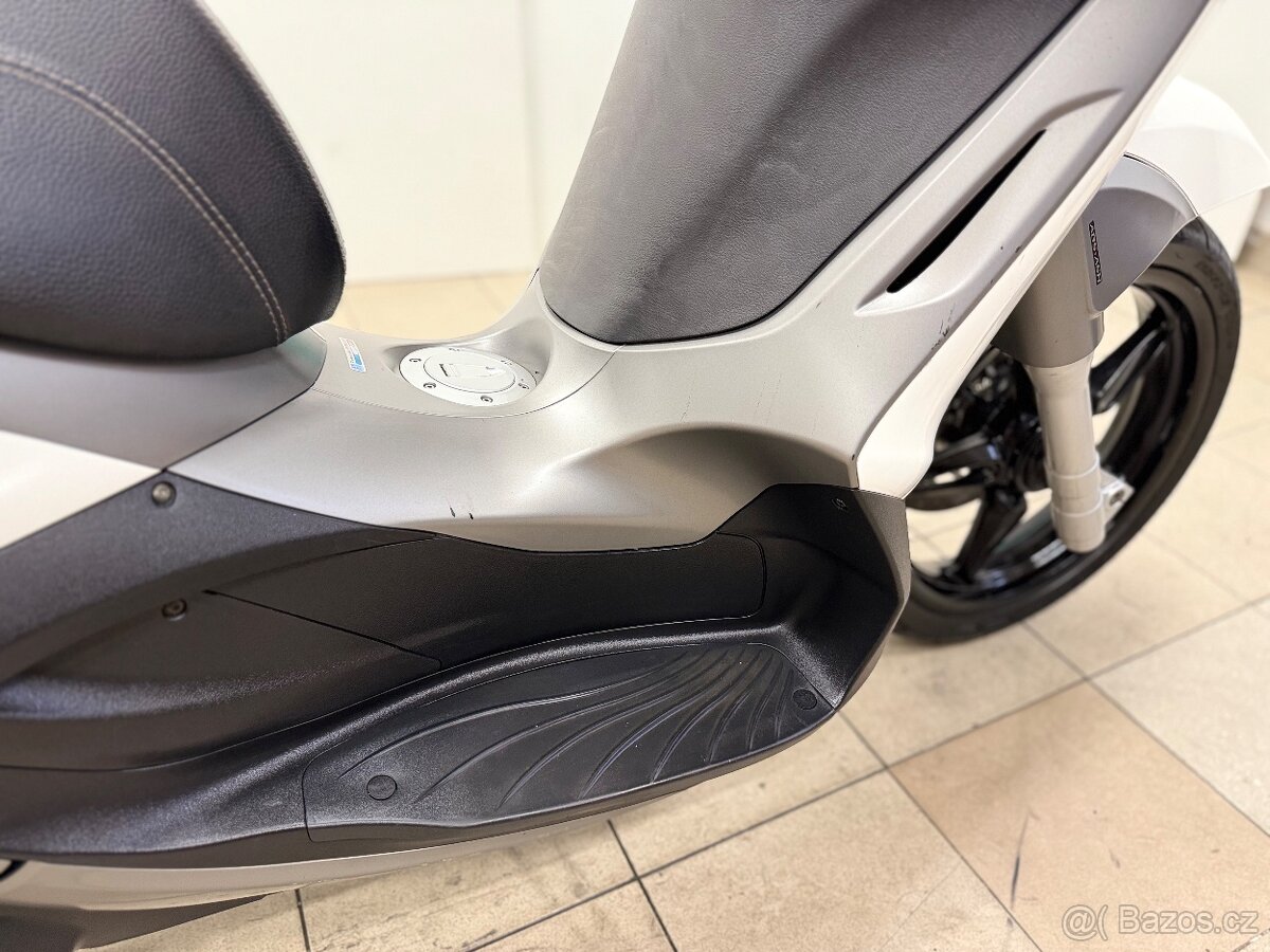 PIAGGIO BEVERLY 350,ABS - 8