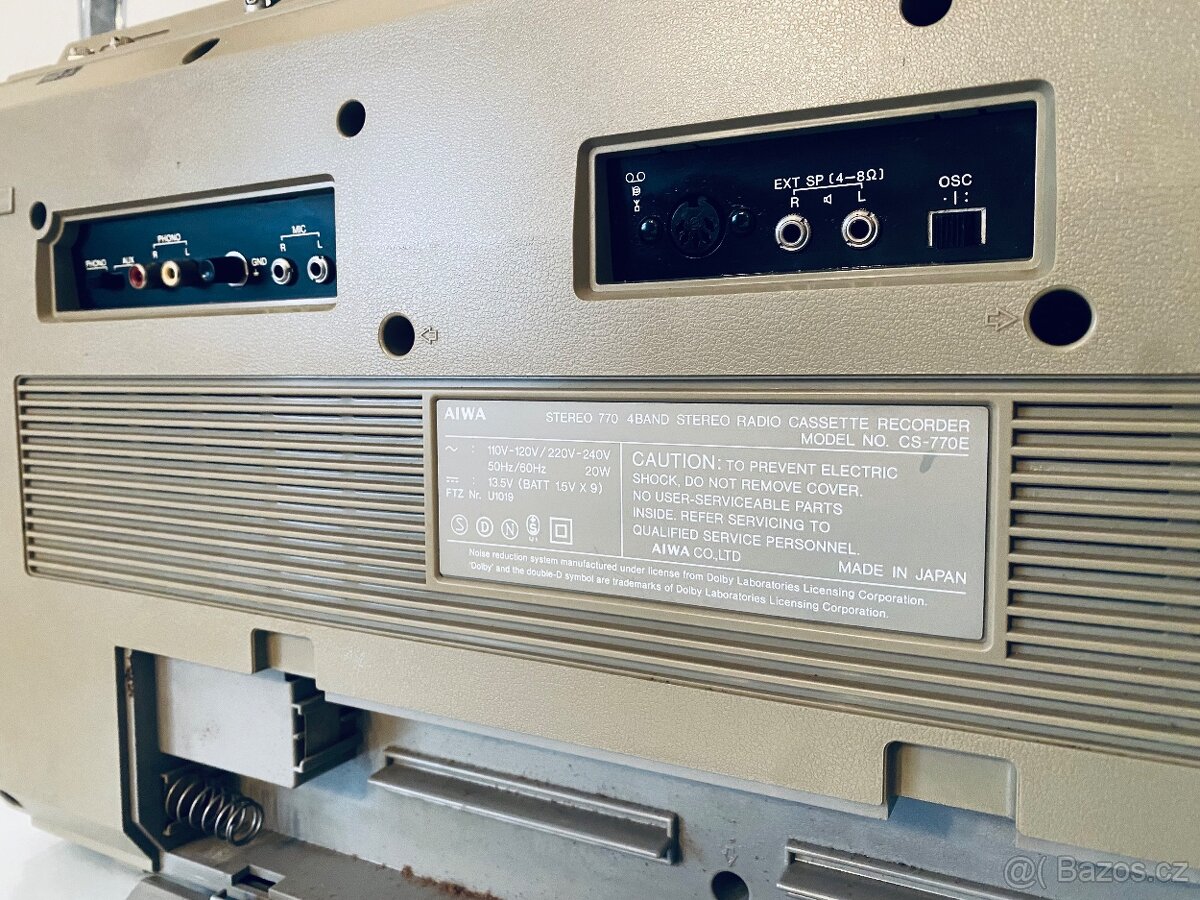 Radiomagnetofon/ghettoblaster Aiwa CS 770, rok 1981 - 8
