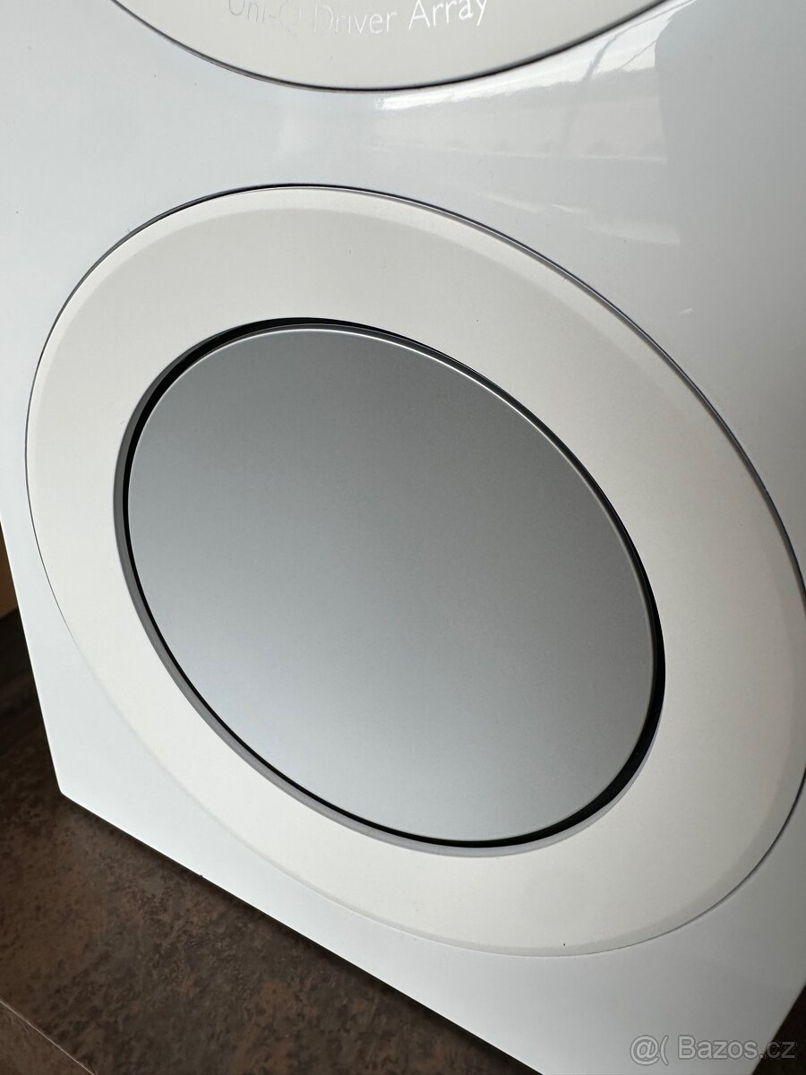 Kef R3 - 8