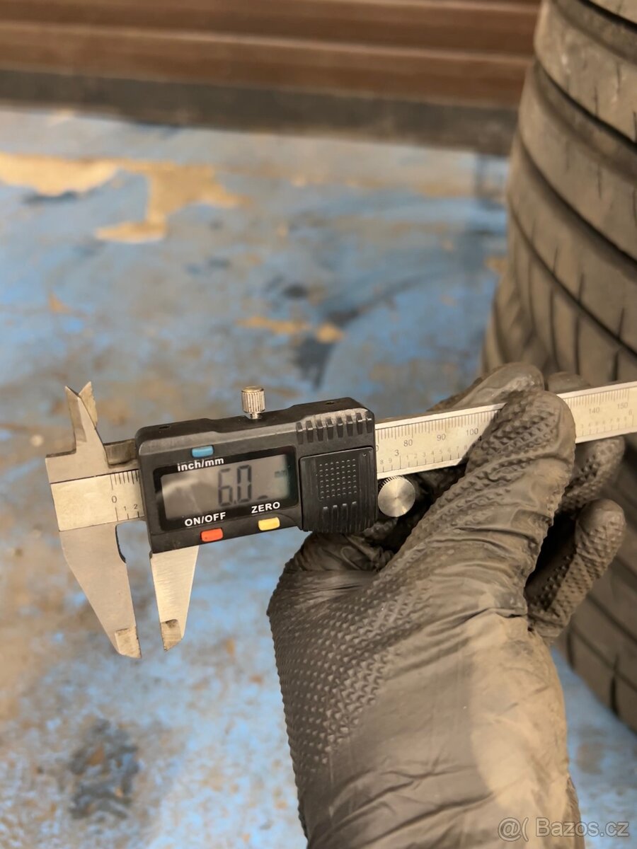 Michelin Pilot Sport 235/45 r18 - 8