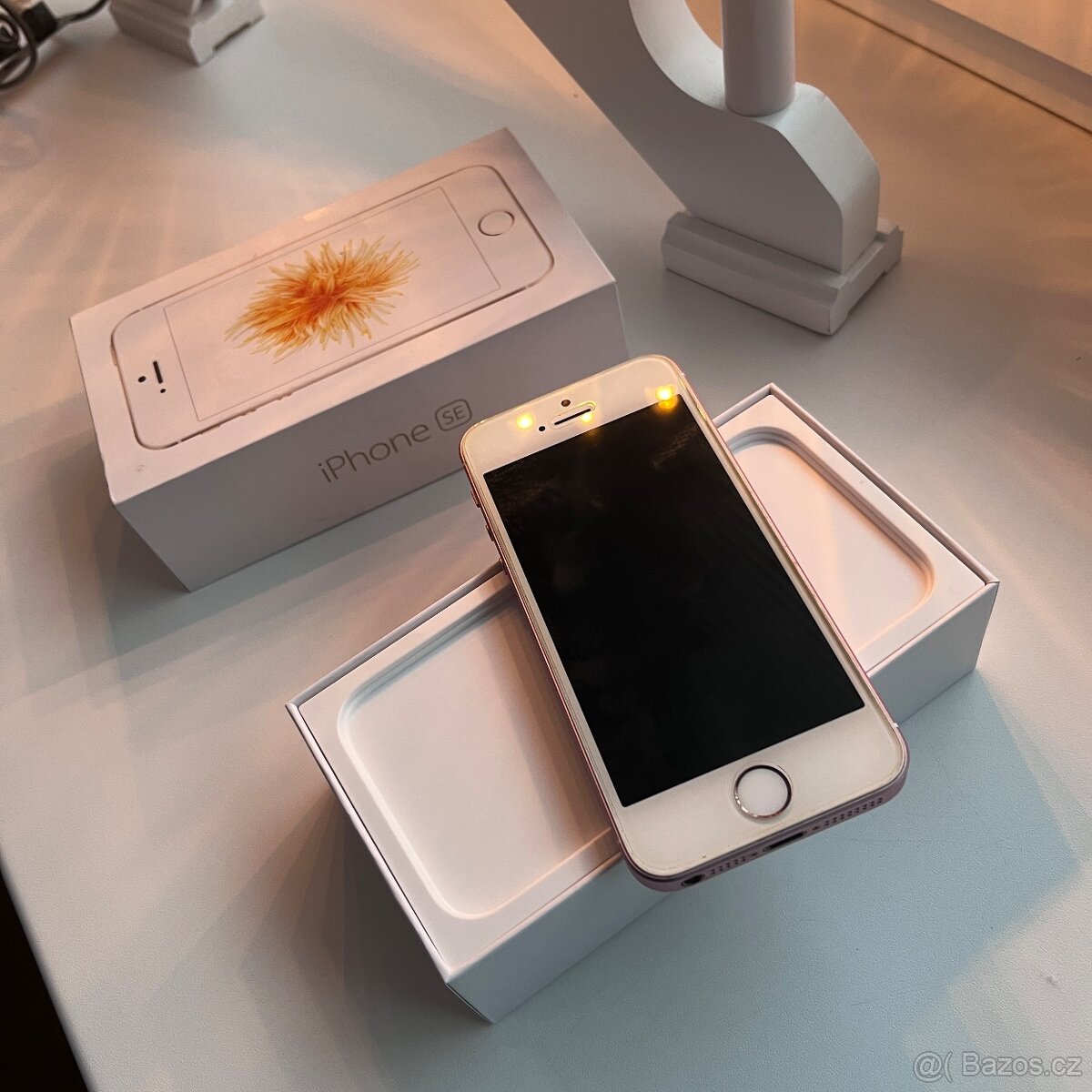 IPhone SE 32 GB zlatorůžový - 8