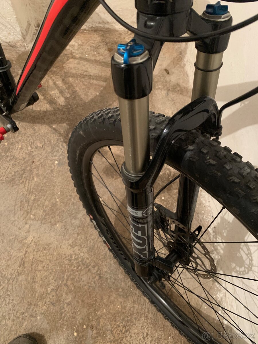 Horské kolo SPECIALIZED - 8