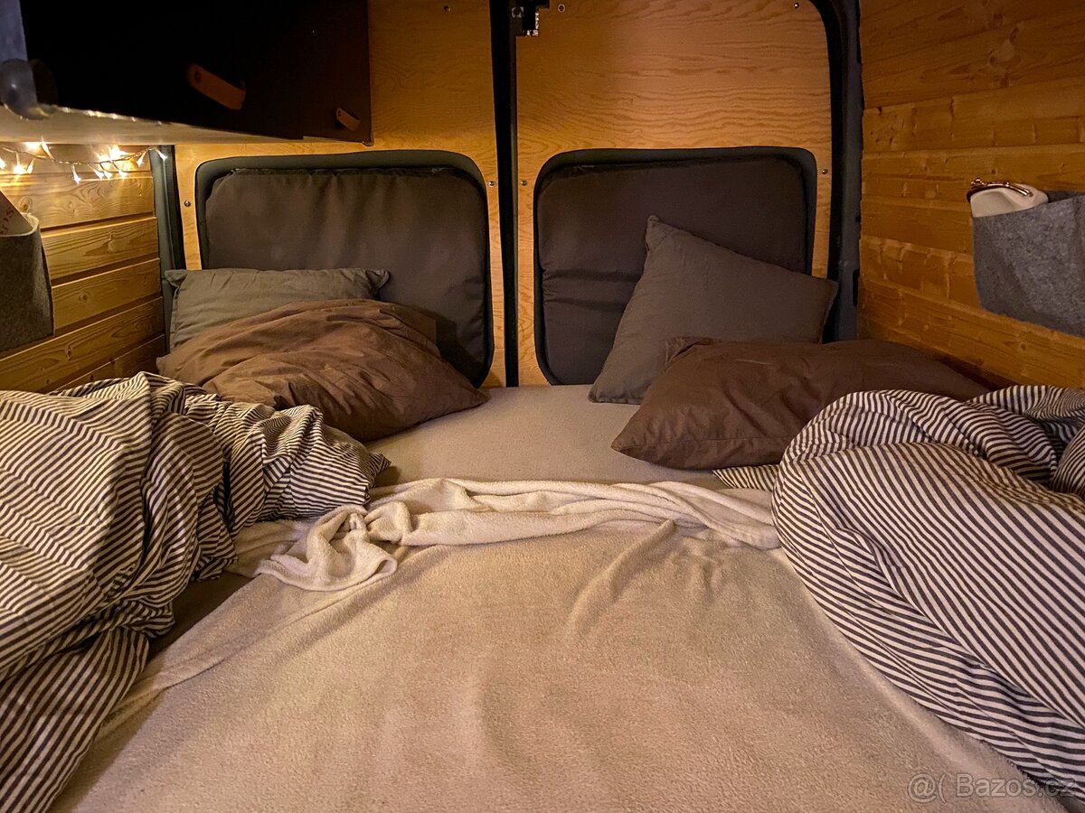 Obytná dodávka - Ford Transit L2H2 - 8