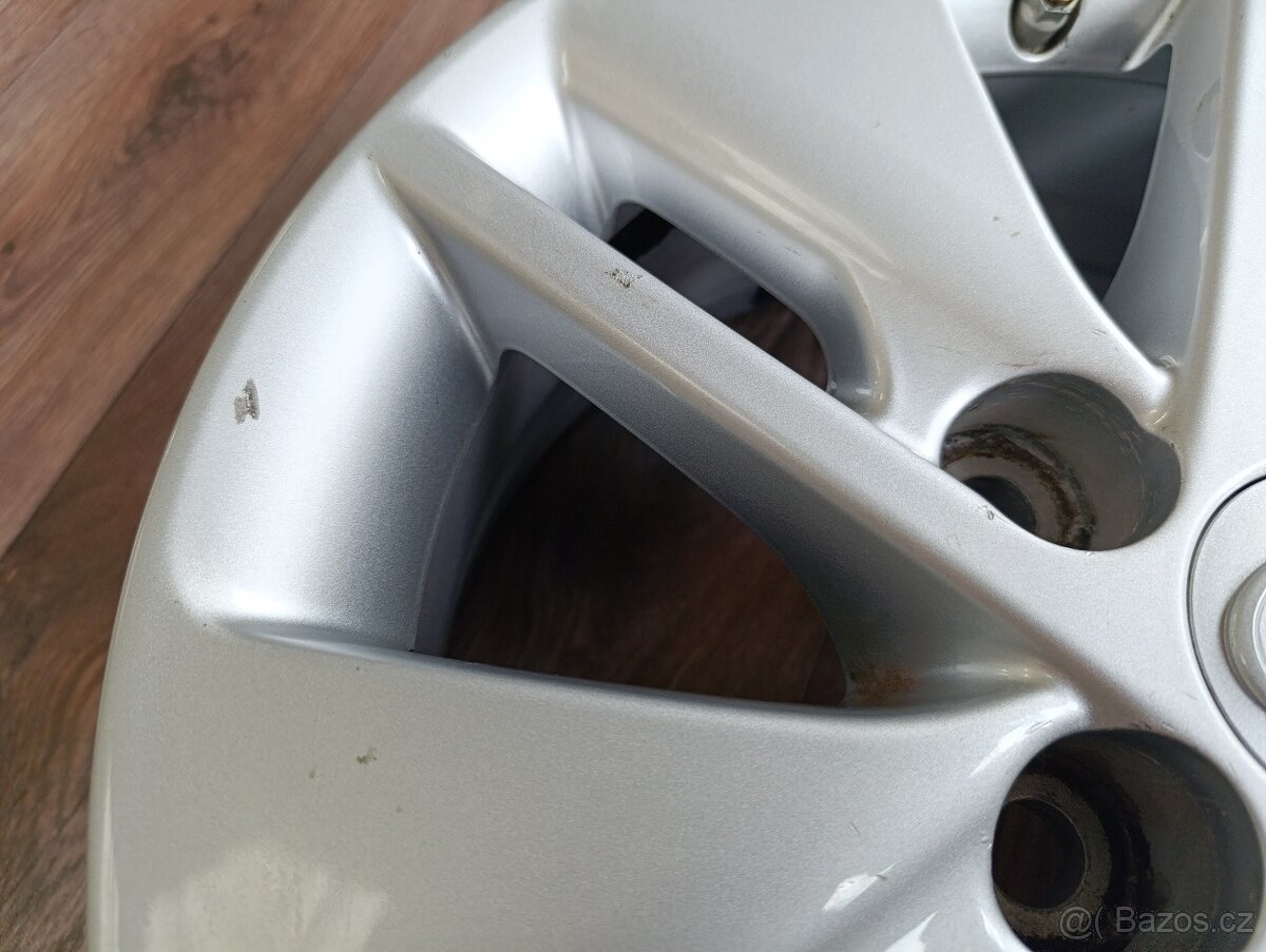 5x114,3 Toyota Auris 6Jx15 ET38 číslo alu HL47293 alu disky - 8