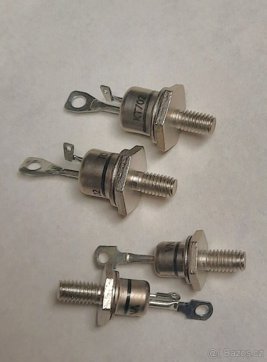 Součástky, chladiče, svorky atd - 8