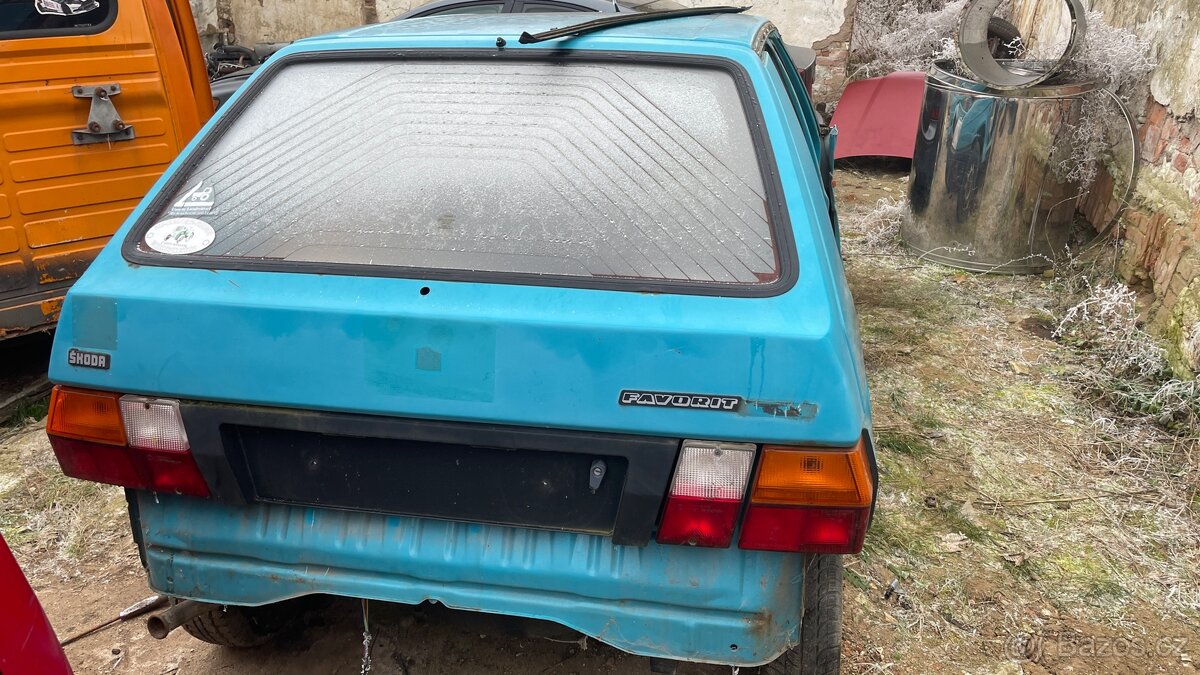 Prodám zbytky ND Škoda Favorit - 8