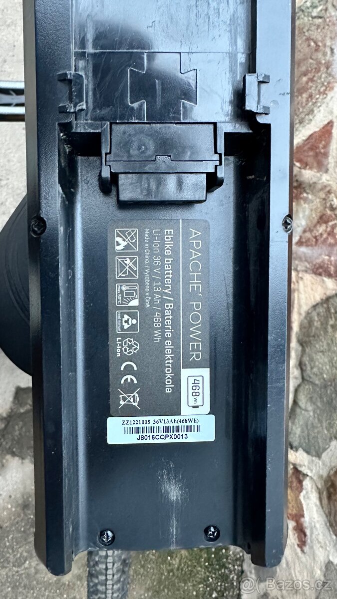 Elektrokolo Apache Hawk 18” - 8