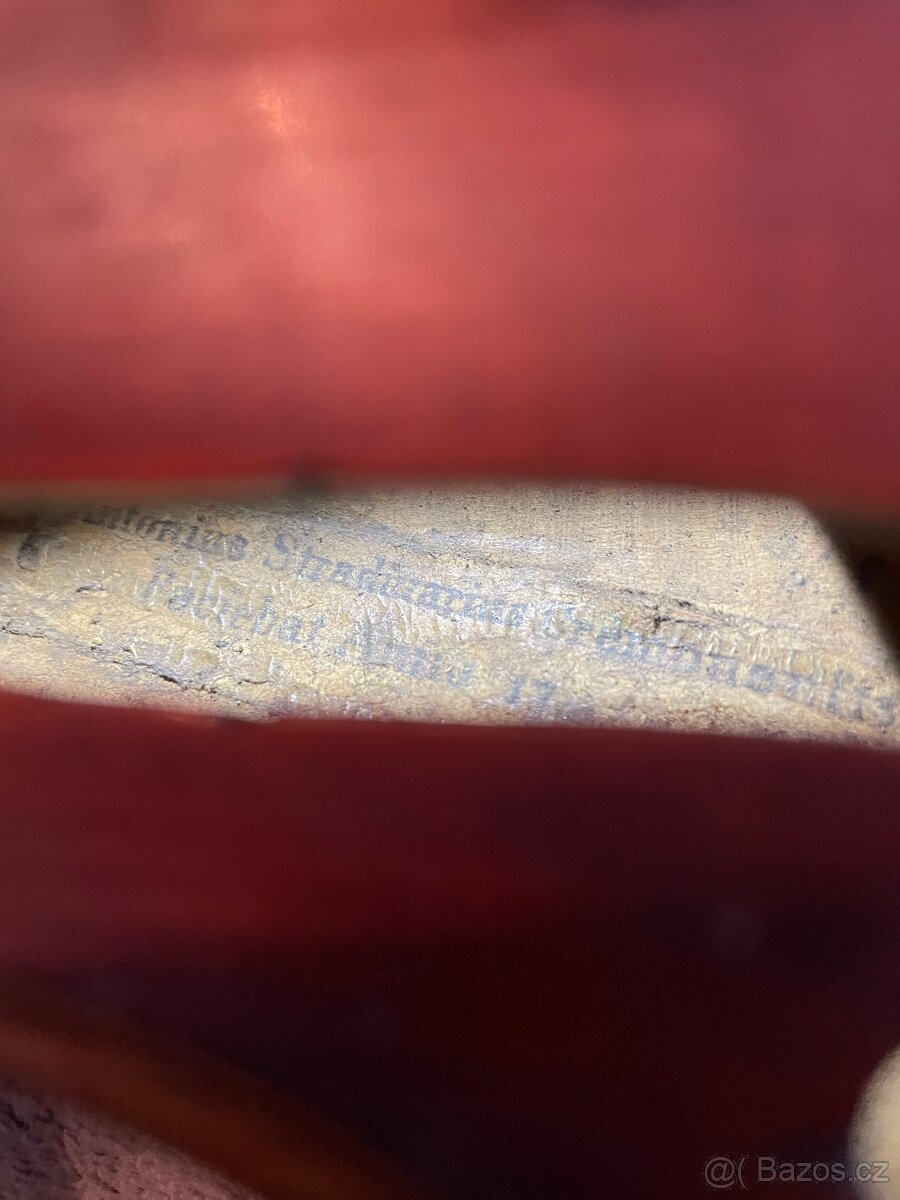 Staré housle stradivarky - 8