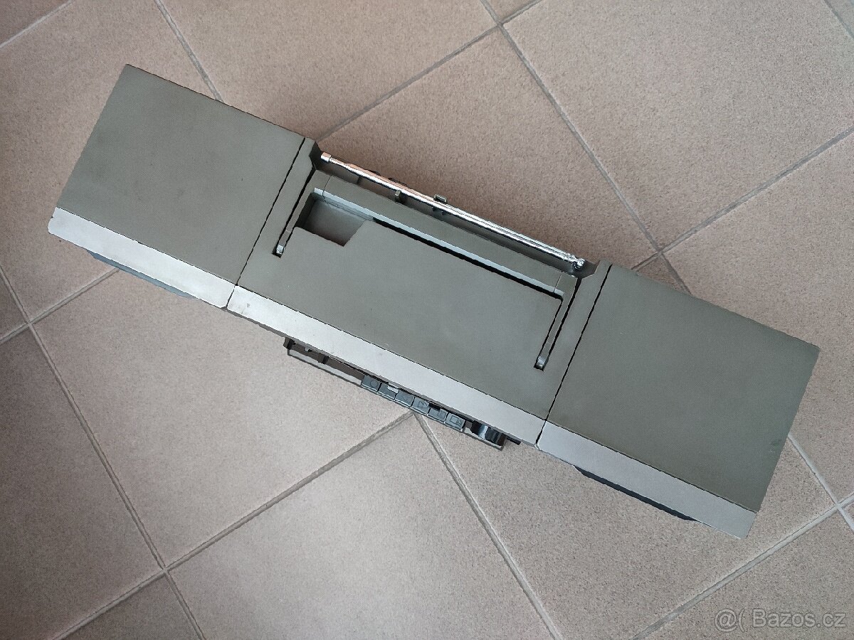 STEREO RADIO CASSETTE RECORDER SANYO M 9711LO. - 8