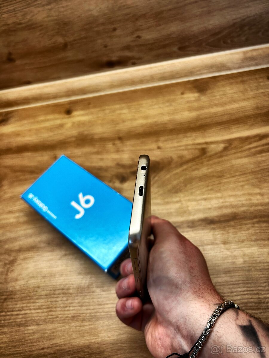 Samsung Galaxy J6 - 8