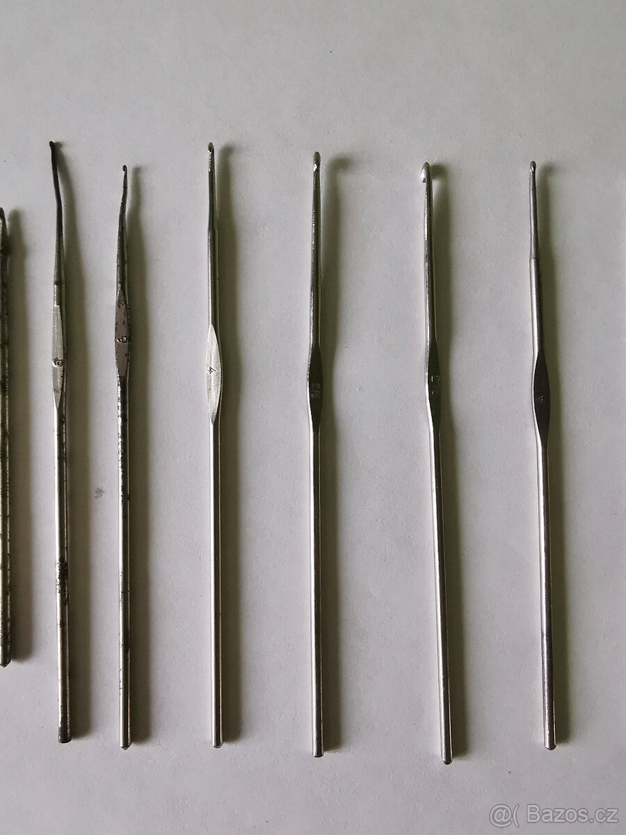 Sada retro háčků na háčkování – 25 ks (70.–90. léta, mix - 8