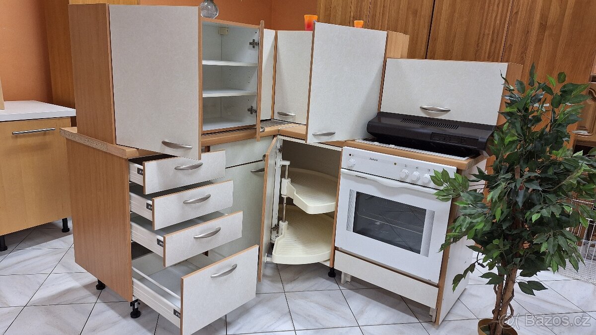 Kuchyňská linka německé výroby - 8