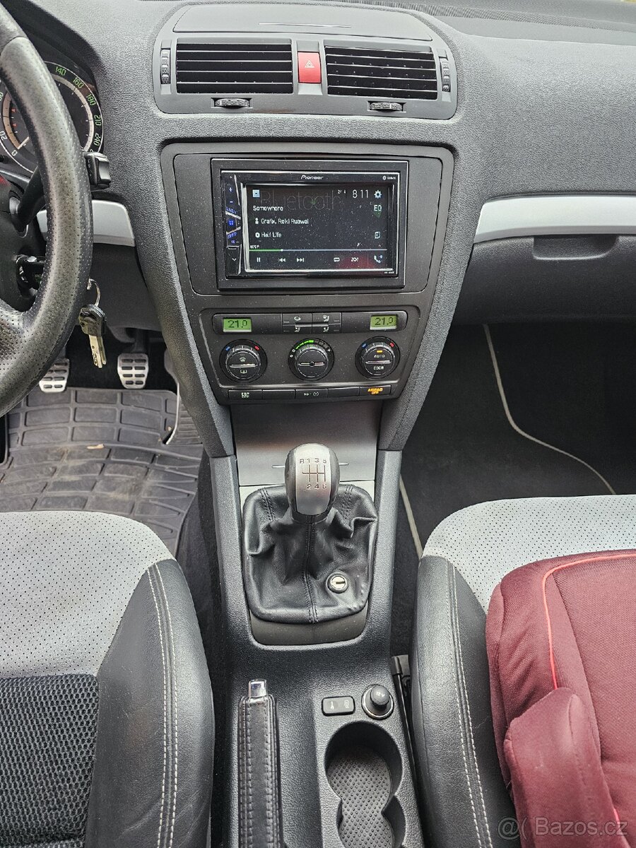 Škoda octavia 2 RS combi - 8