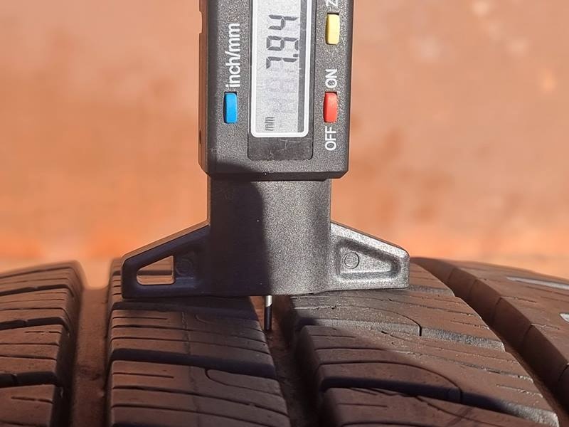 Celoroční Goodyear 215/65/15C - 8