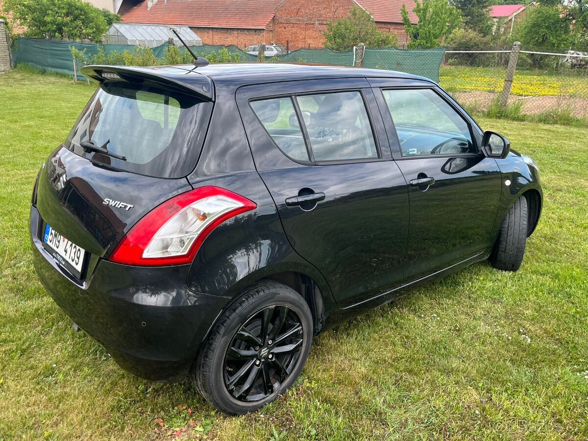 Suzuki Swift Black Edition - 8