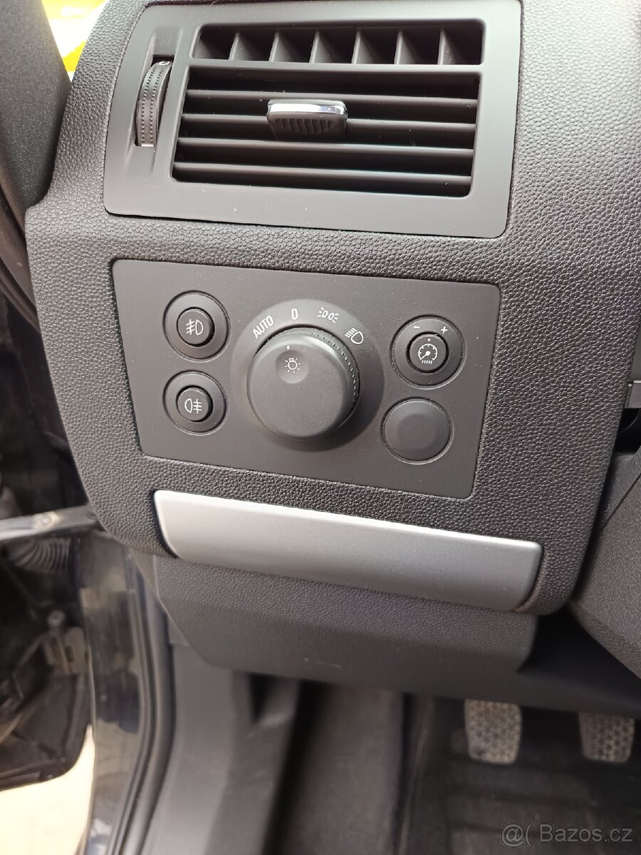 Opel Zafira B - 8