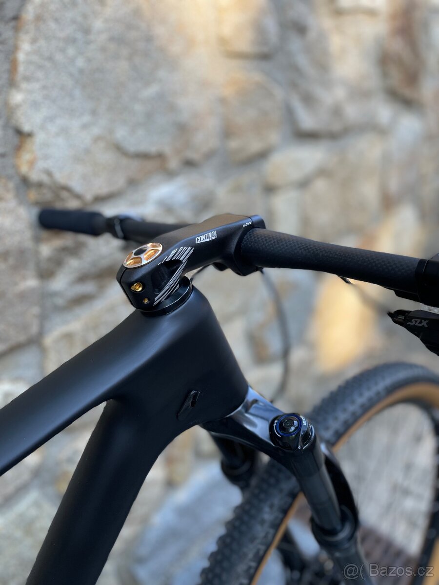 Horské kolo 29” Carbon - 8