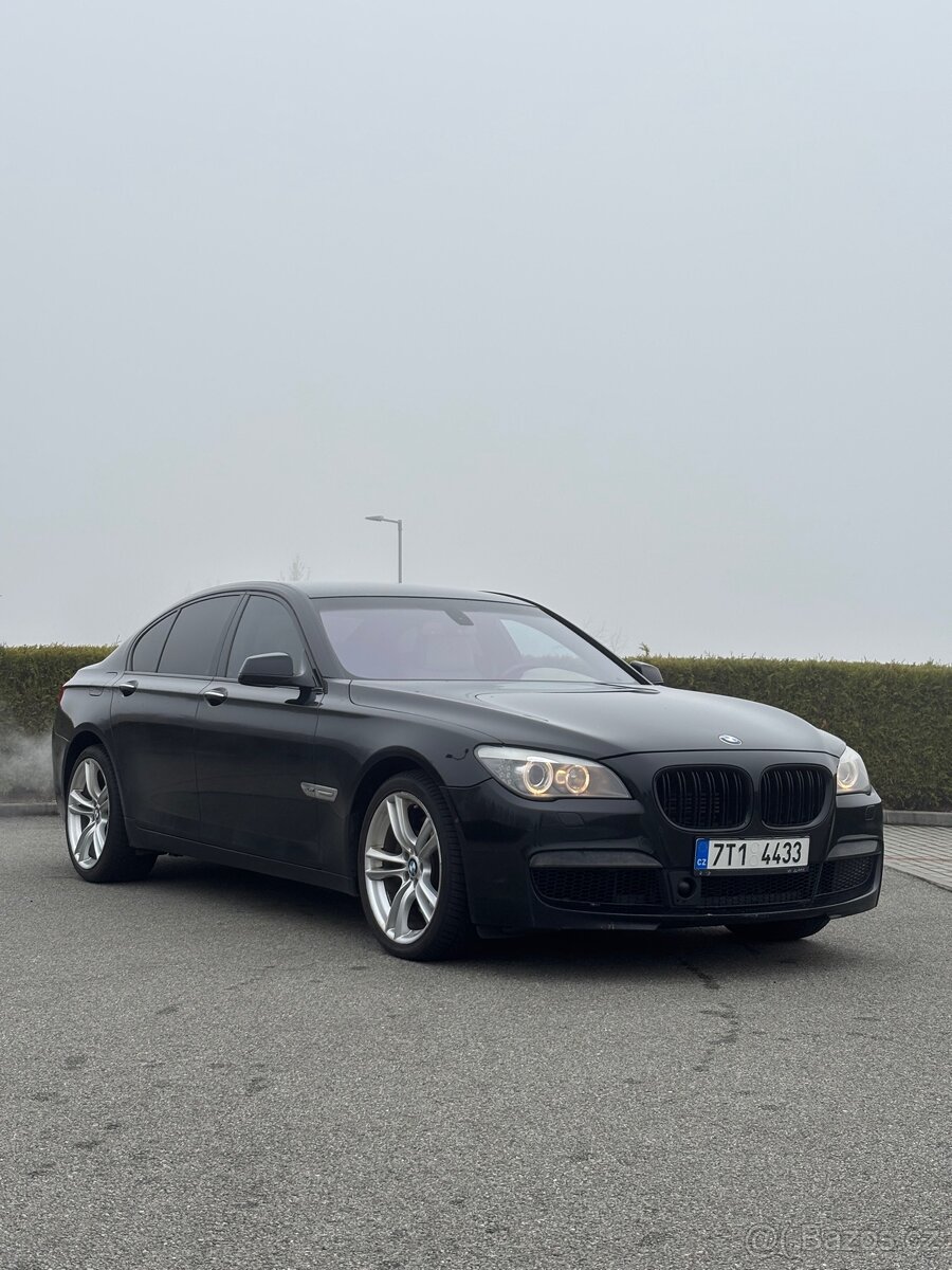 BMW 750i xDrive M-paket F01 - 8