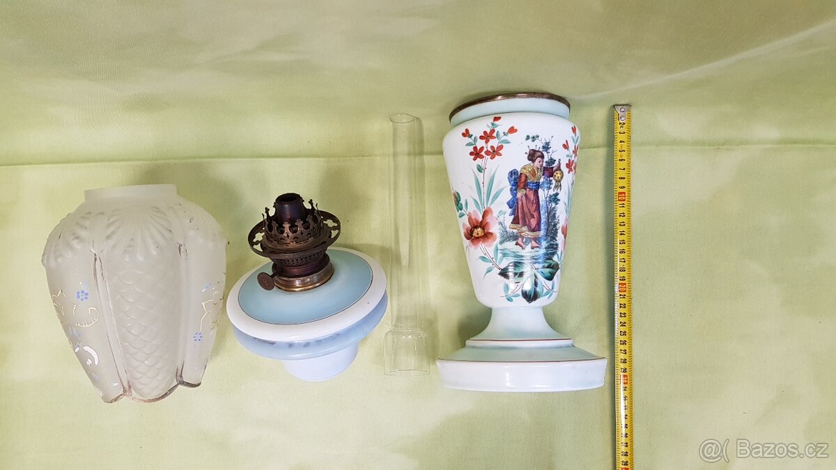 Krásná, velká starožitná petrolejová lampa - 8