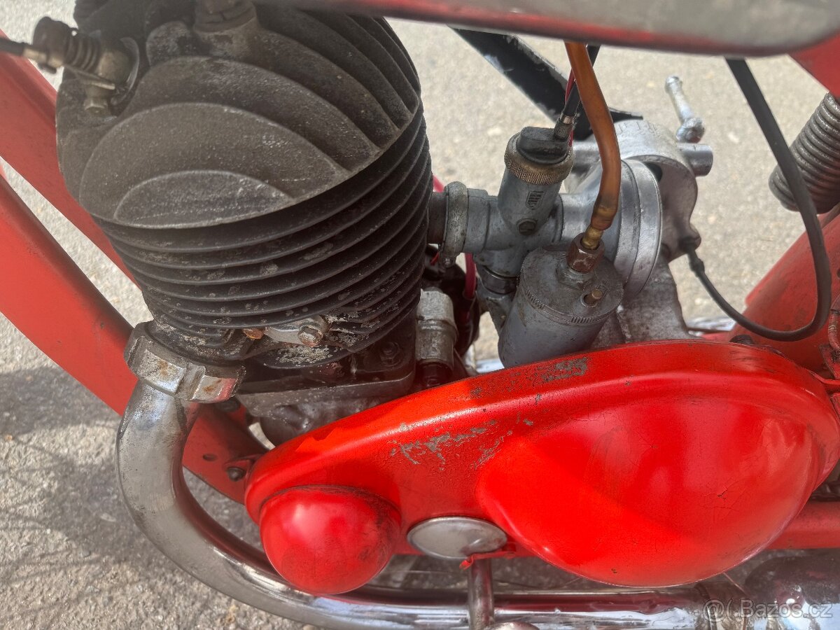 Jawa 250 Speciál - 8