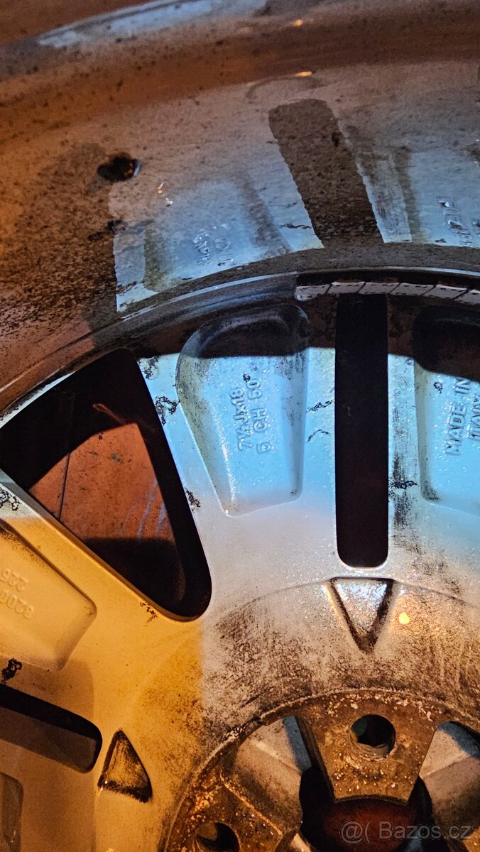 Sada Original Alu 8Jx18 Renault Espace do 2014 - 8