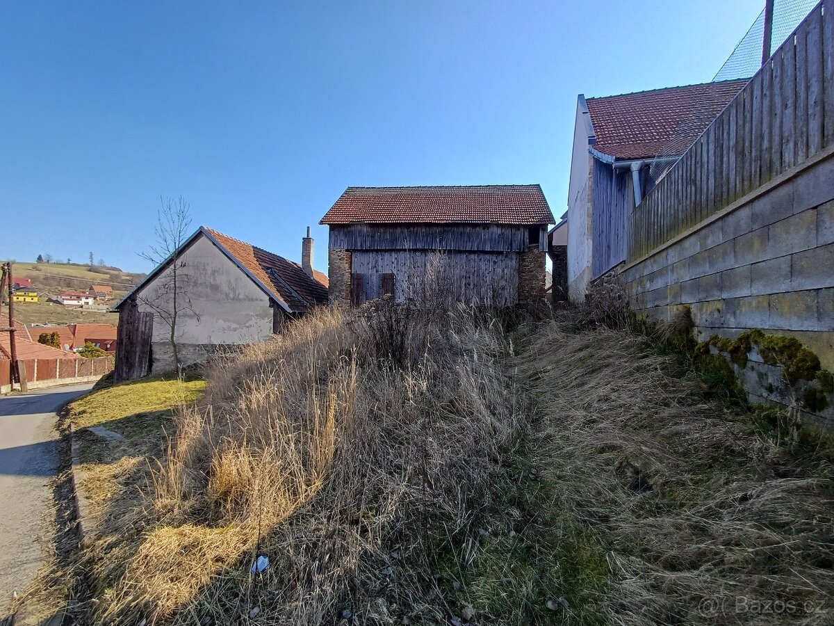 Dům se stodolou - 8