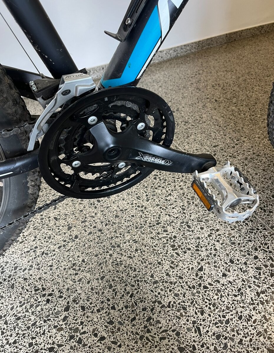 Merida Matts 6.40. Velikost 16” - 8