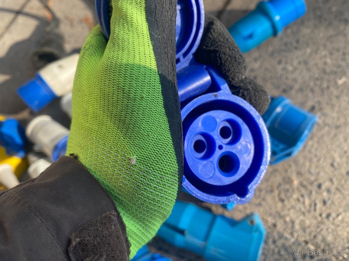 Průmyslové konektory zásuvky - 8