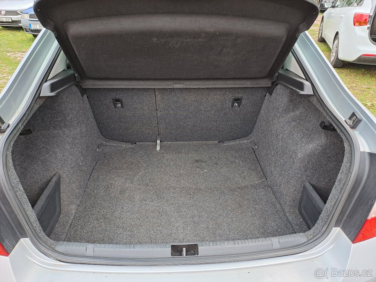 Škoda Rapid 1,6 TDI, 1.majitel - 8