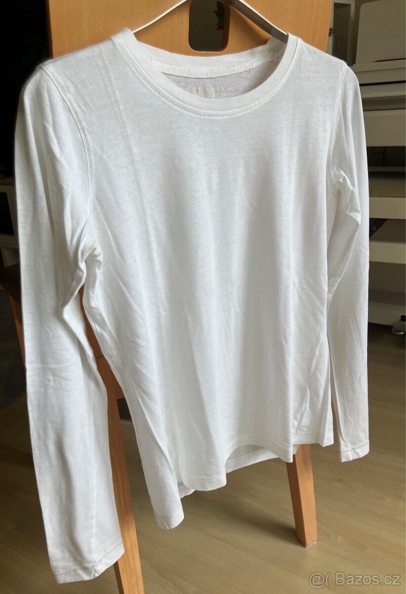 Dámské oblečení - 8