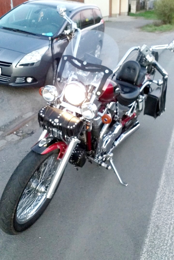 Suzuki Intruder VS 1400 - 8