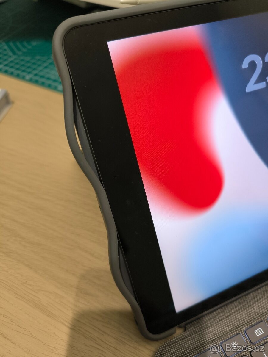 Ipad 10.2 (2021) 64GB, WiFi s tužkou a obalem - 8