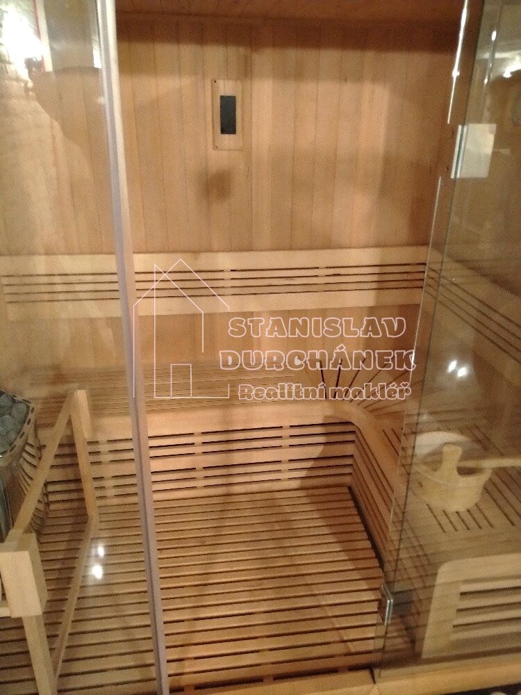 Pronájem dílny, ateliéru apod., 89 m2, Praha 8-Karlín, ul. P - 8